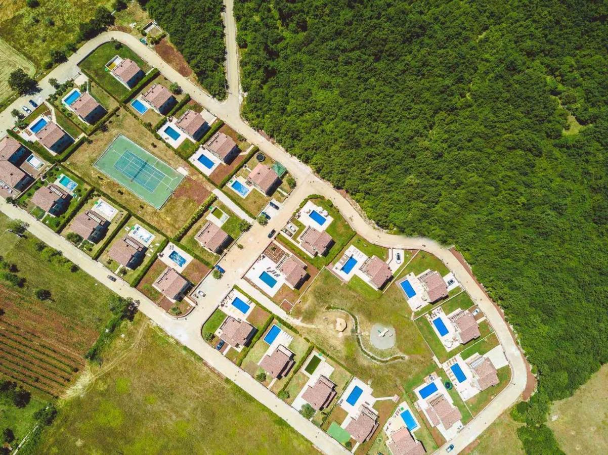 Villa Harmony In Paradise Svetvincenat Bagian luar foto